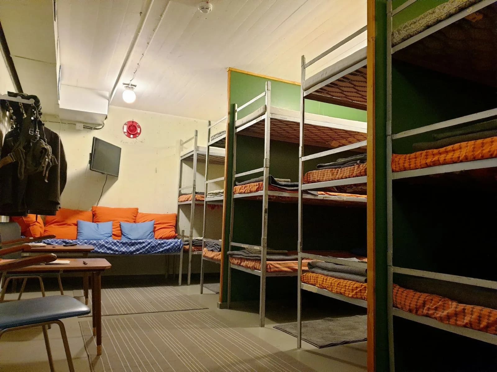 ÖVERNATTNING I BERGET